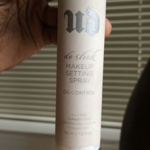 Urban Decay De-Slick Makeup Setting Spray Oil Cont